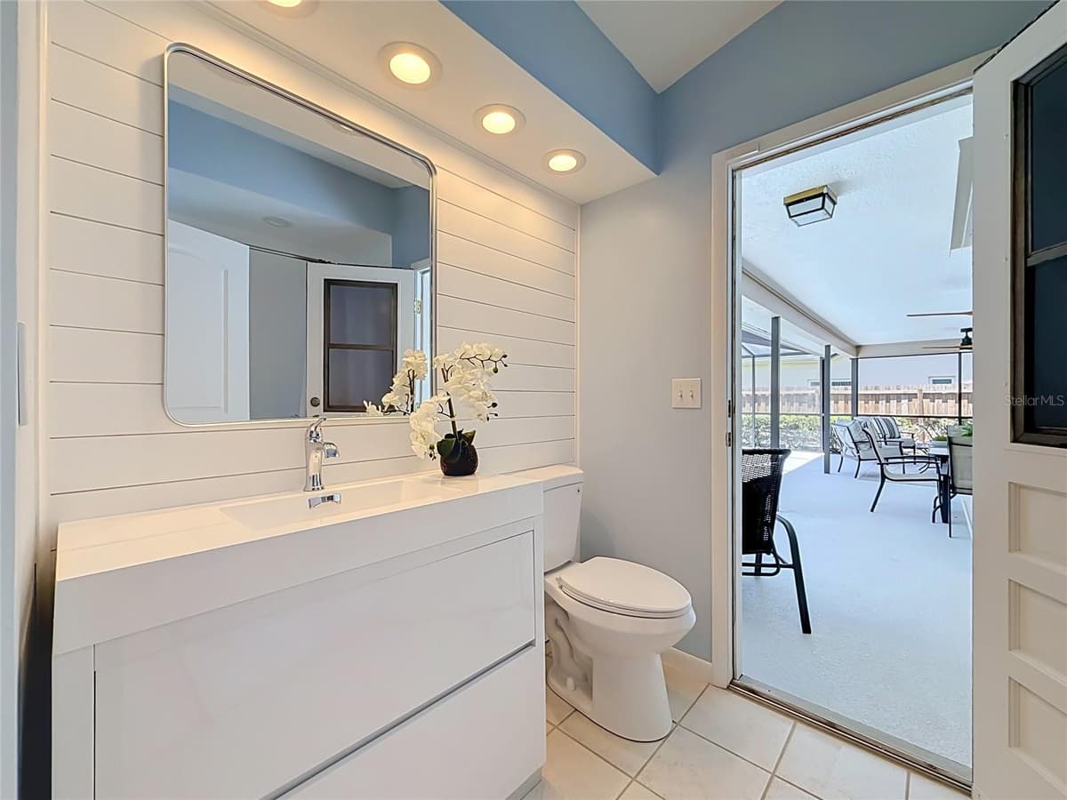 3390 LAKE SHORE LANE — photo 30 of 51