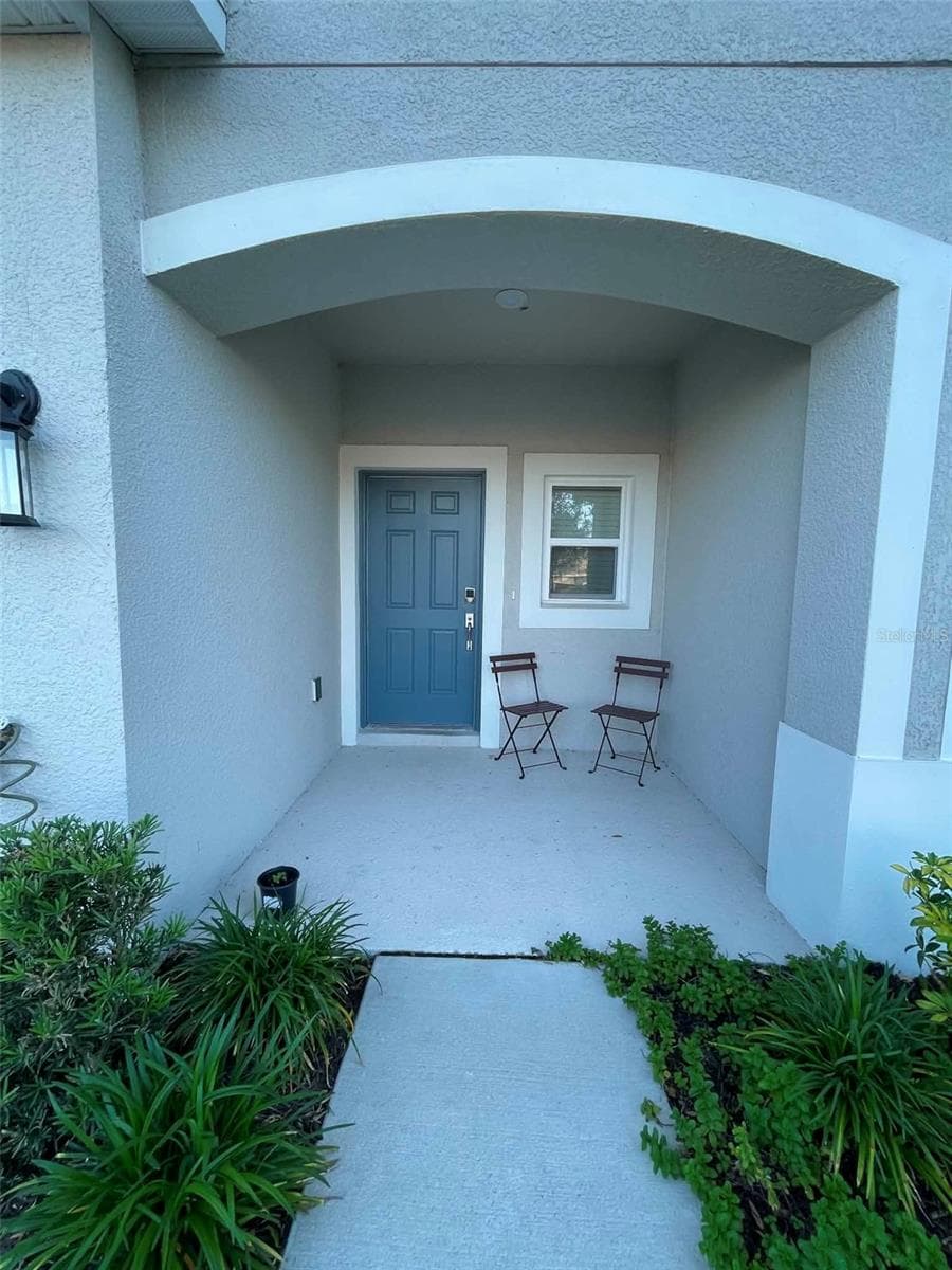 2516 PARAVANE WAY — photo 2 of 23