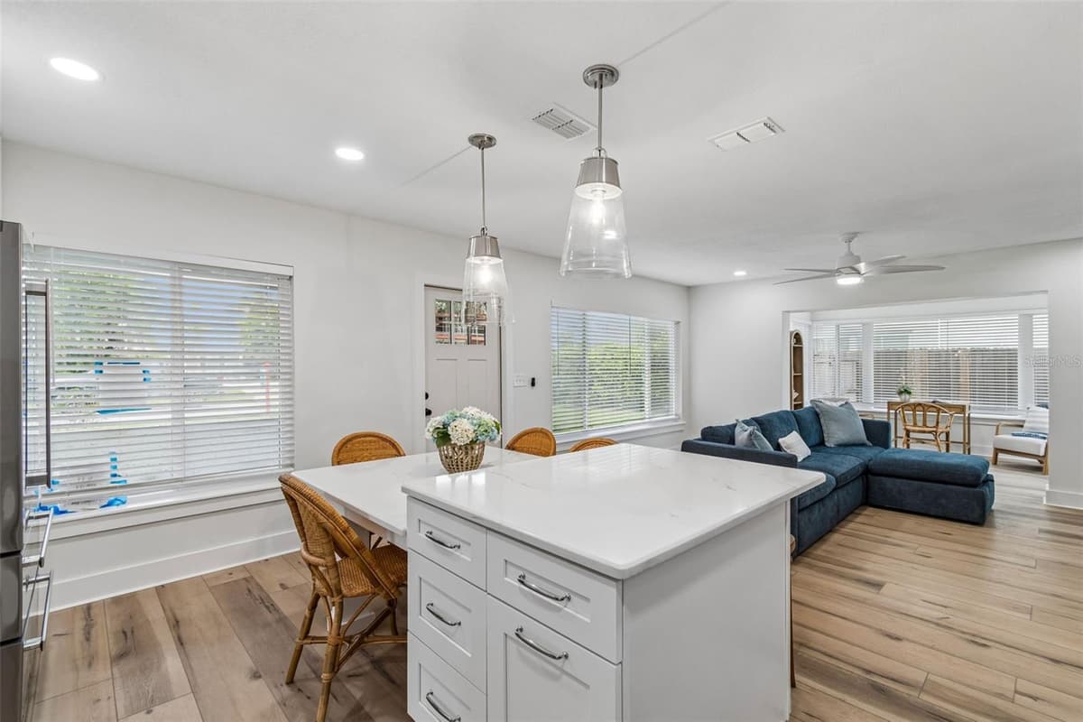 403 DRIFTWOOD DRIVE — photo 11 of 37