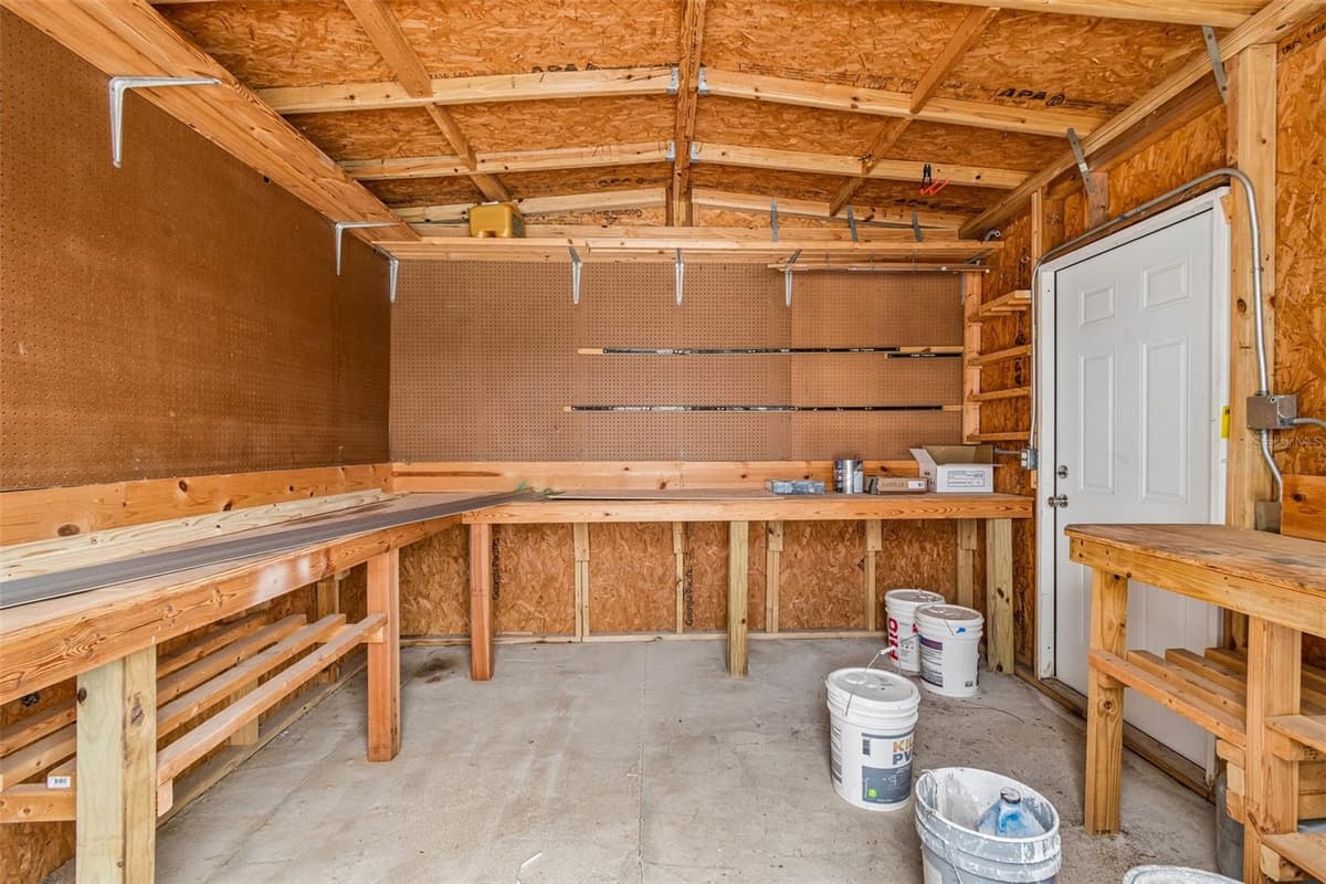 403 DRIFTWOOD DRIVE — photo 35 of 37