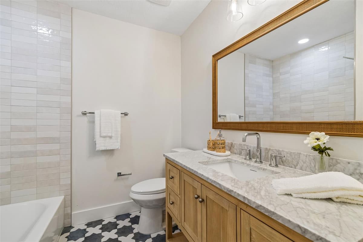 403 DRIFTWOOD DRIVE — photo 18 of 37