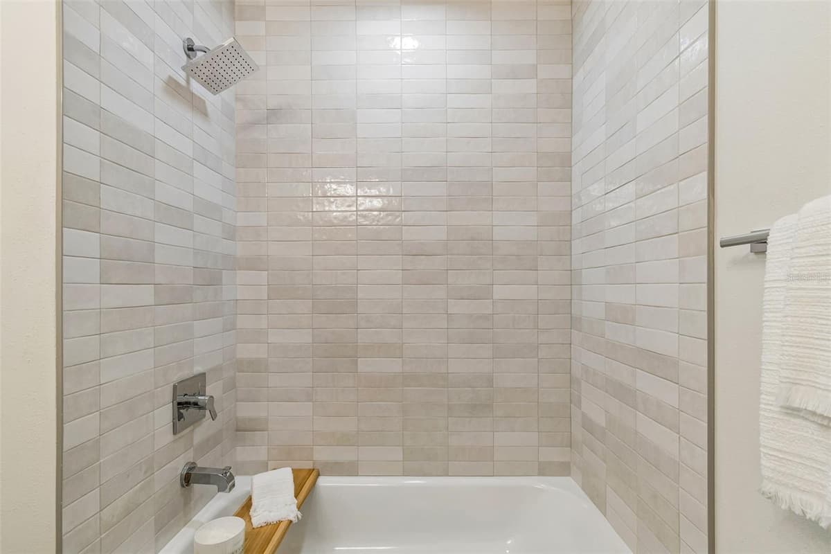 403 DRIFTWOOD DRIVE — photo 19 of 37