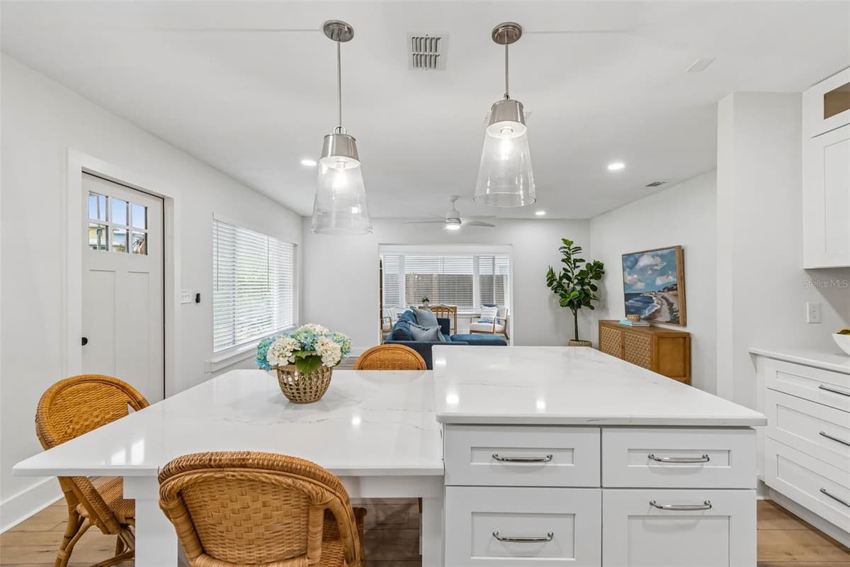 403 DRIFTWOOD DRIVE — photo 12 of 37