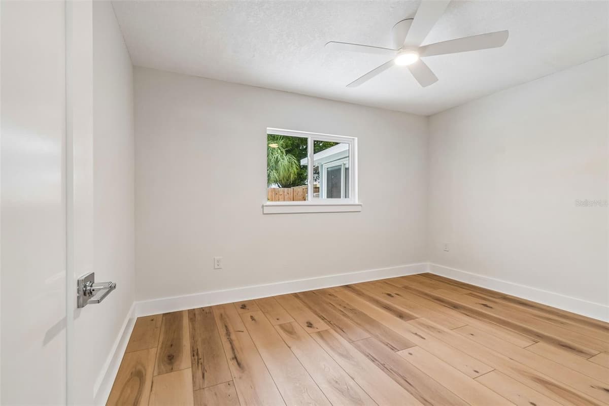403 DRIFTWOOD DRIVE — photo 20 of 37