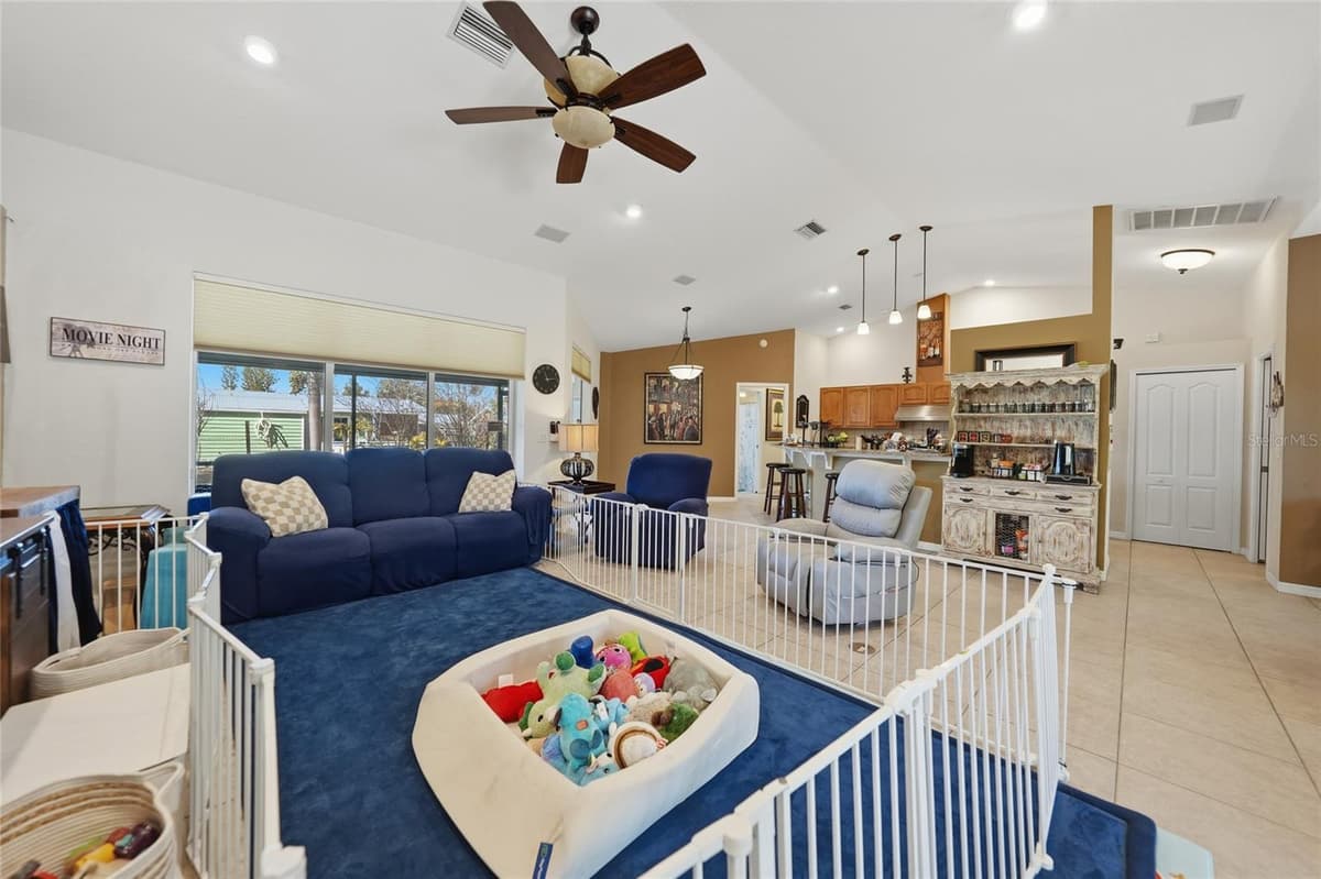 3047 DAFFODIL TERRACE — photo 5 of 36