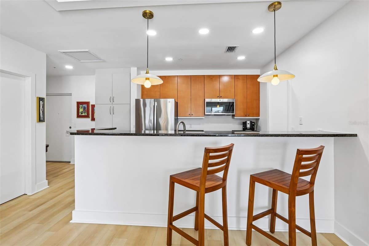 1010 CENTRAL AVENUE — photo 9 of 52