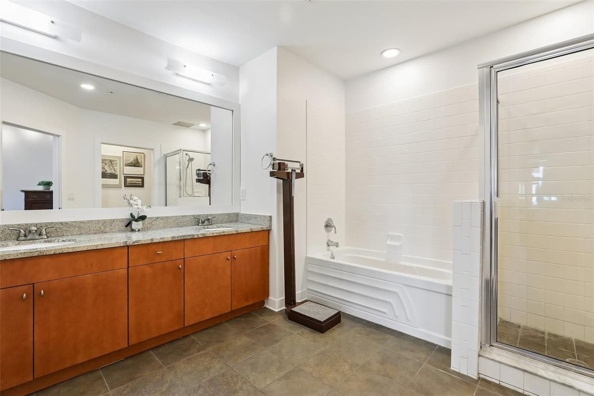 1010 CENTRAL AVENUE — photo 19 of 52