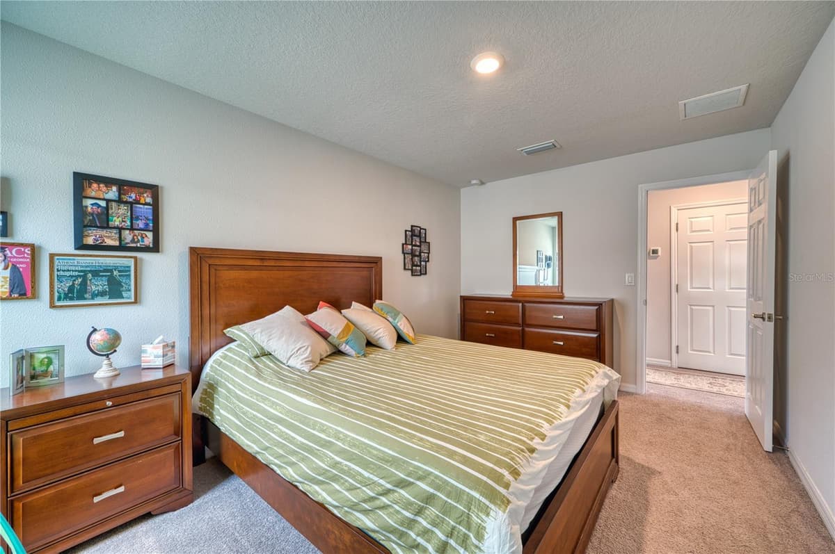 6136 VOYAGERS PLACE — photo 31 of 51