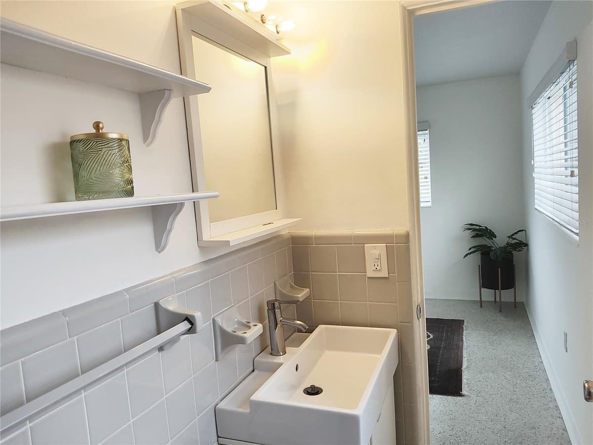 2155 WOOD STREET — photo 19 of 32
