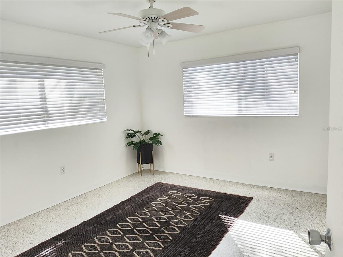 2155 WOOD STREET — photo 15 of 32