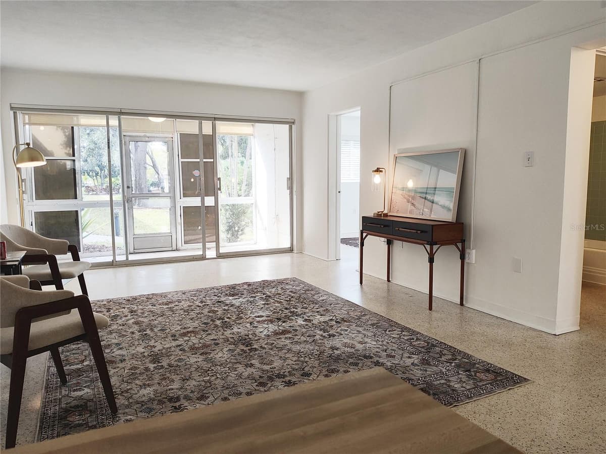 2155 WOOD STREET — photo 6 of 32
