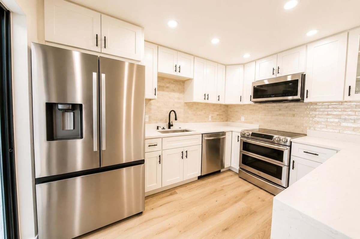 4030 SHANNON BROWN DRIVE — photo 4 of 15
