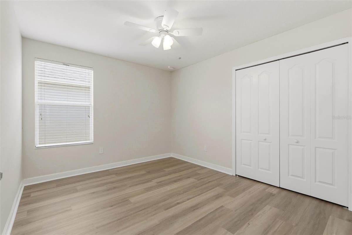 15621 SIGNATURE DRIVE — photo 25 of 35