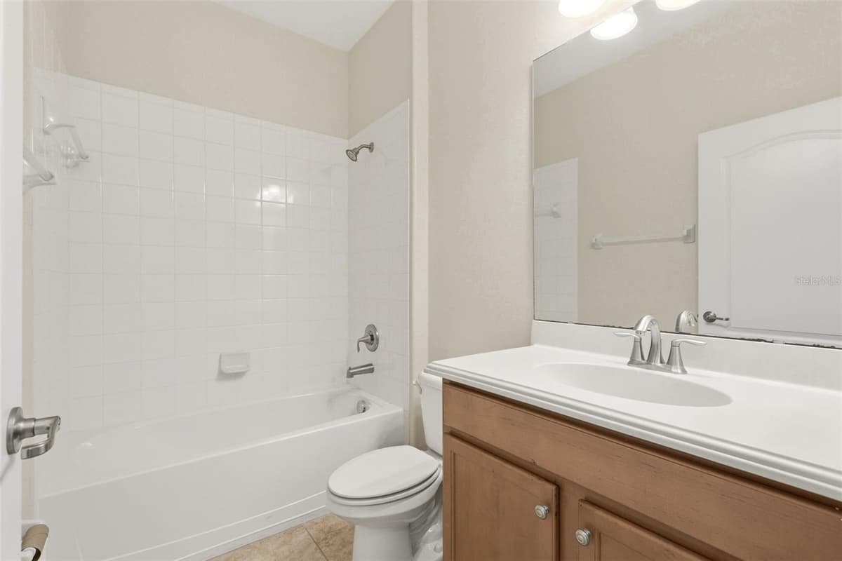 15621 SIGNATURE DRIVE — photo 24 of 35