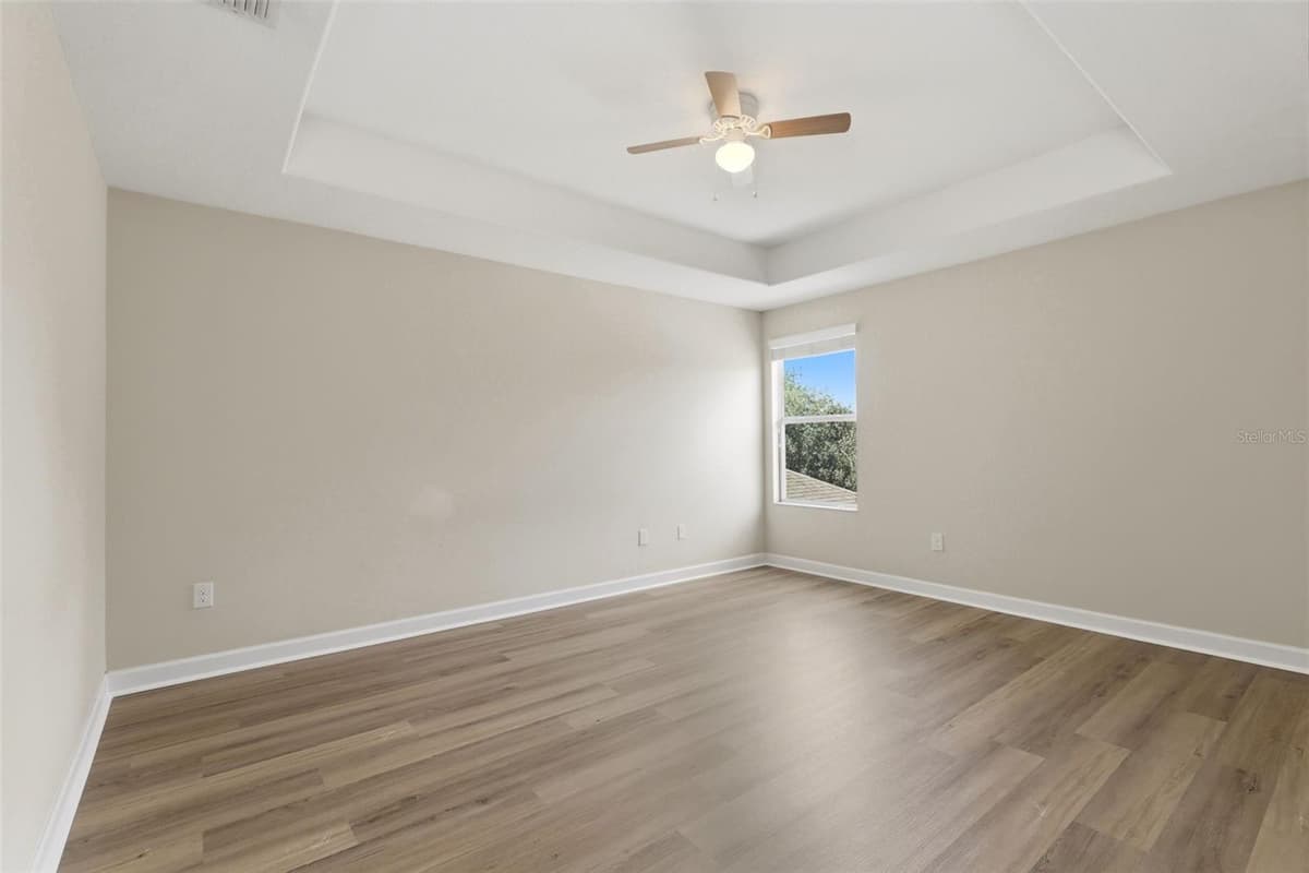 15621 SIGNATURE DRIVE — photo 18 of 35