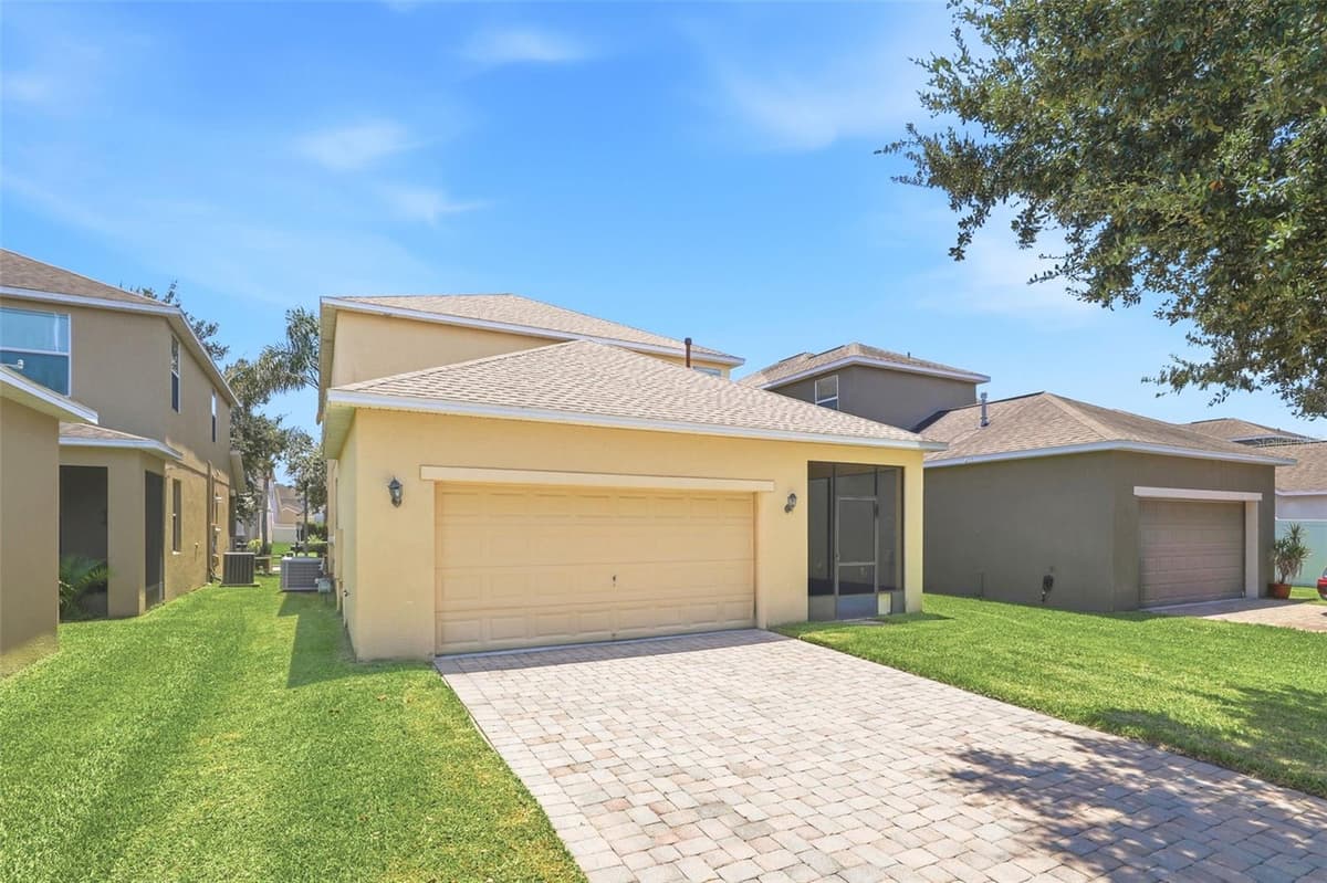 15621 SIGNATURE DRIVE — photo 34 of 35