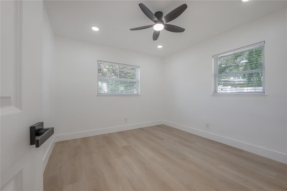 4707 ALLINE AVENUE — photo 31 of 61