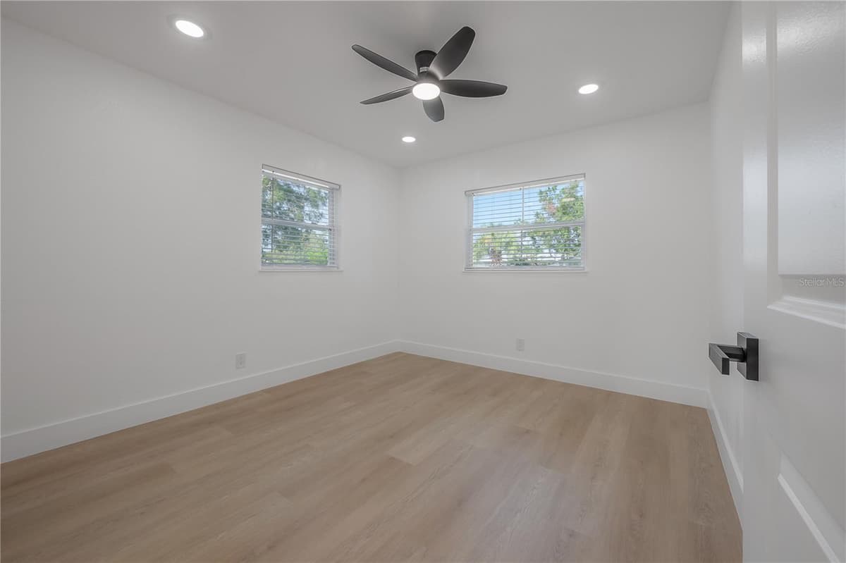 4707 ALLINE AVENUE — photo 33 of 61