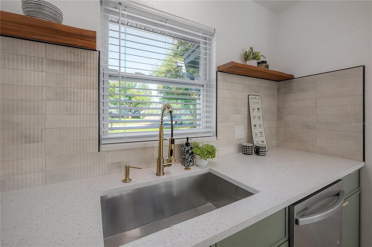 4707 ALLINE AVENUE — photo 18 of 61