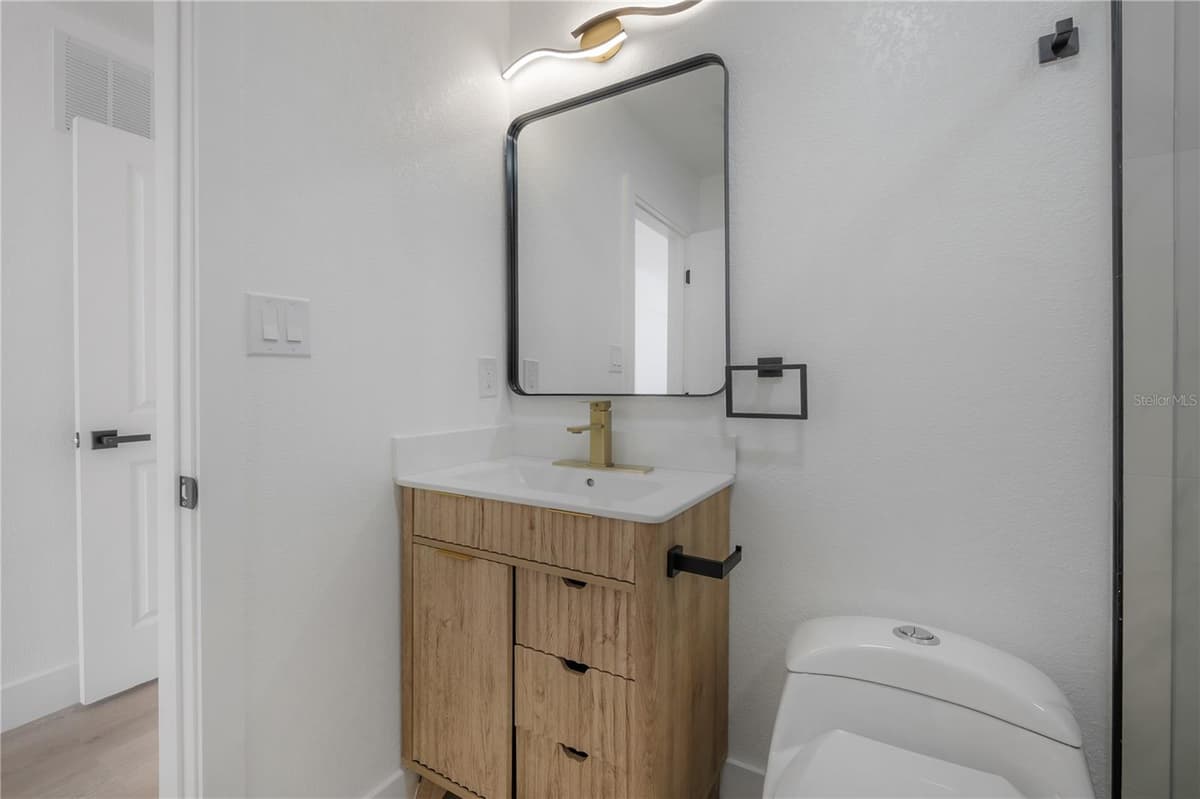 4707 ALLINE AVENUE — photo 43 of 61