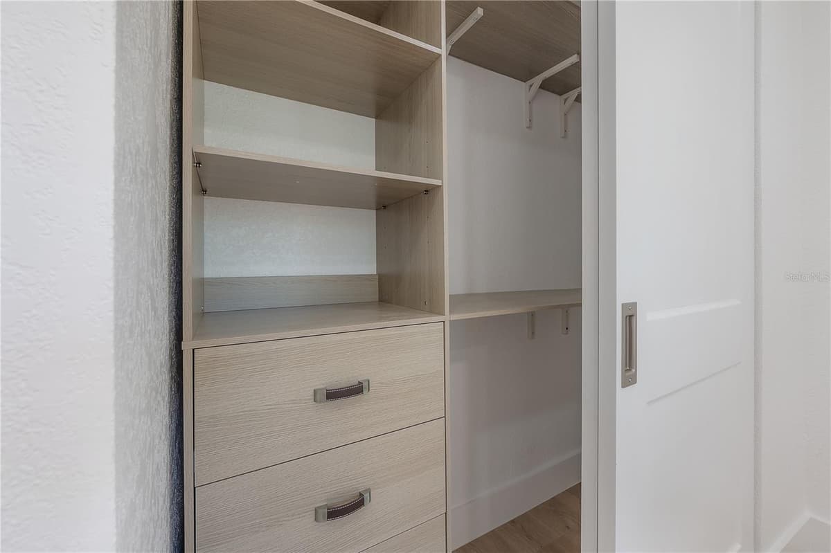 4707 ALLINE AVENUE — photo 32 of 61