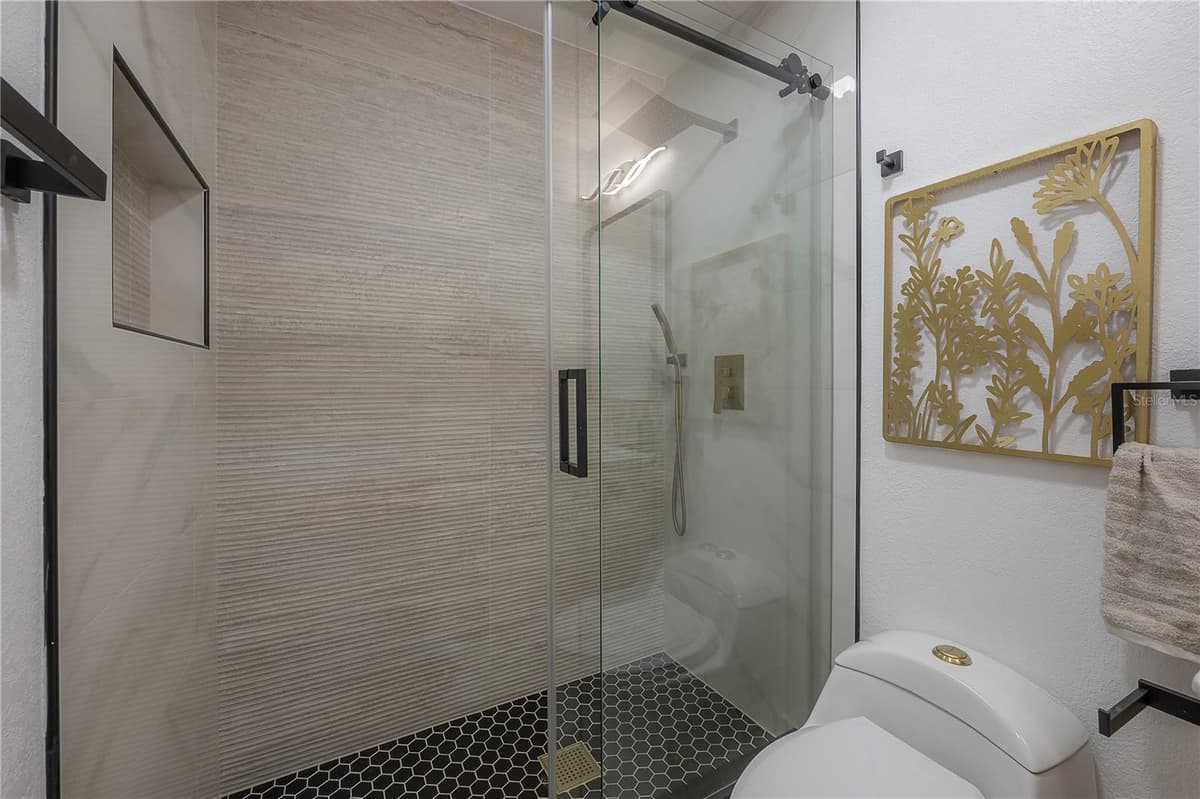 4707 ALLINE AVENUE — photo 35 of 61