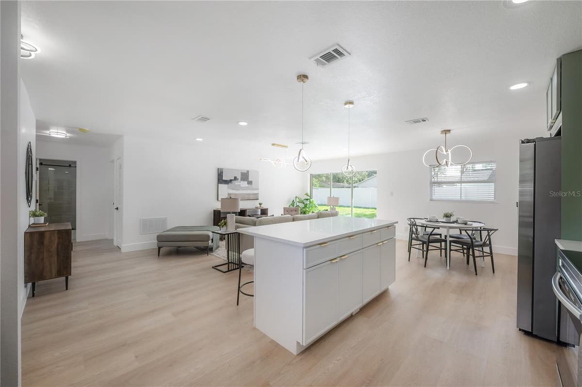 4707 ALLINE AVENUE — photo 13 of 61