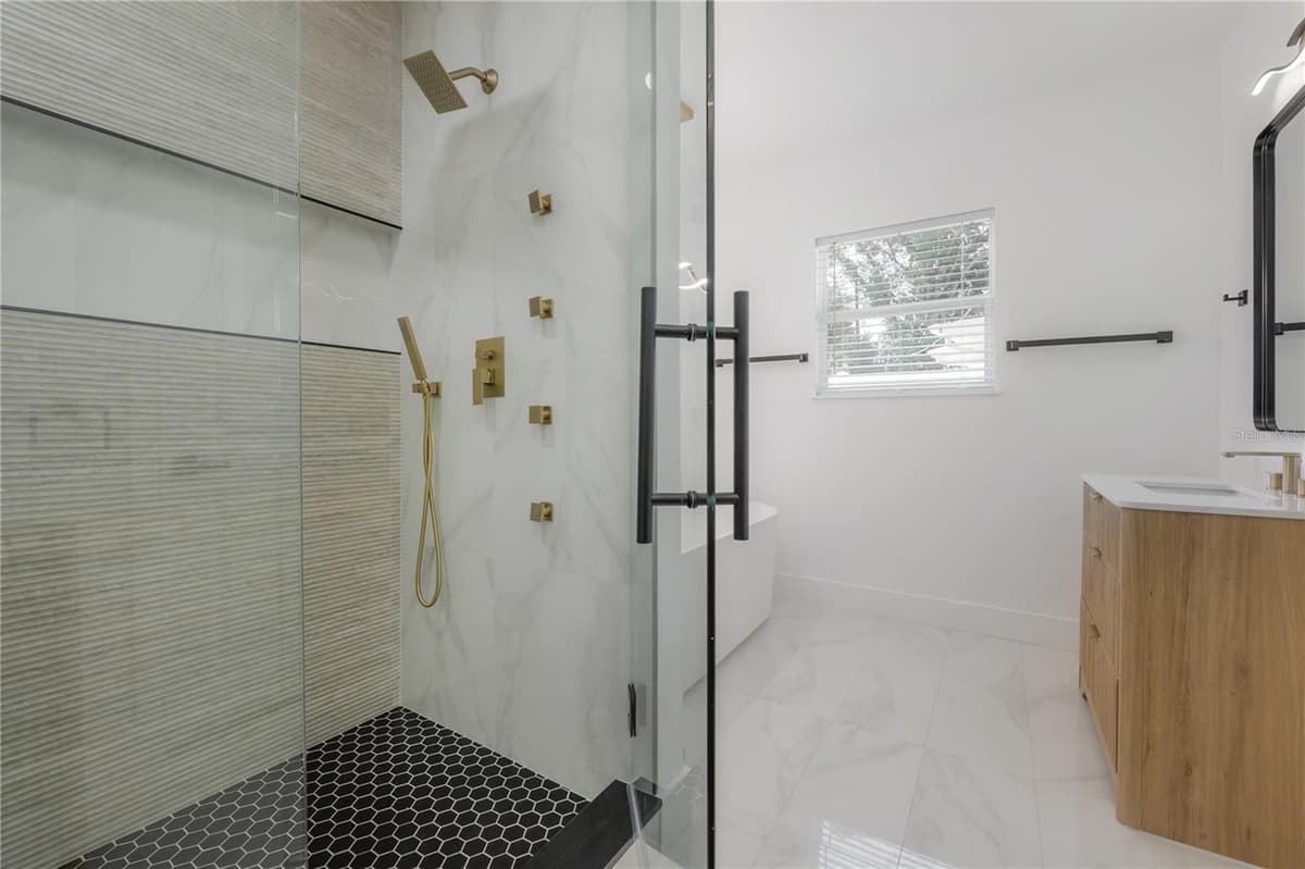 4707 ALLINE AVENUE — photo 27 of 61