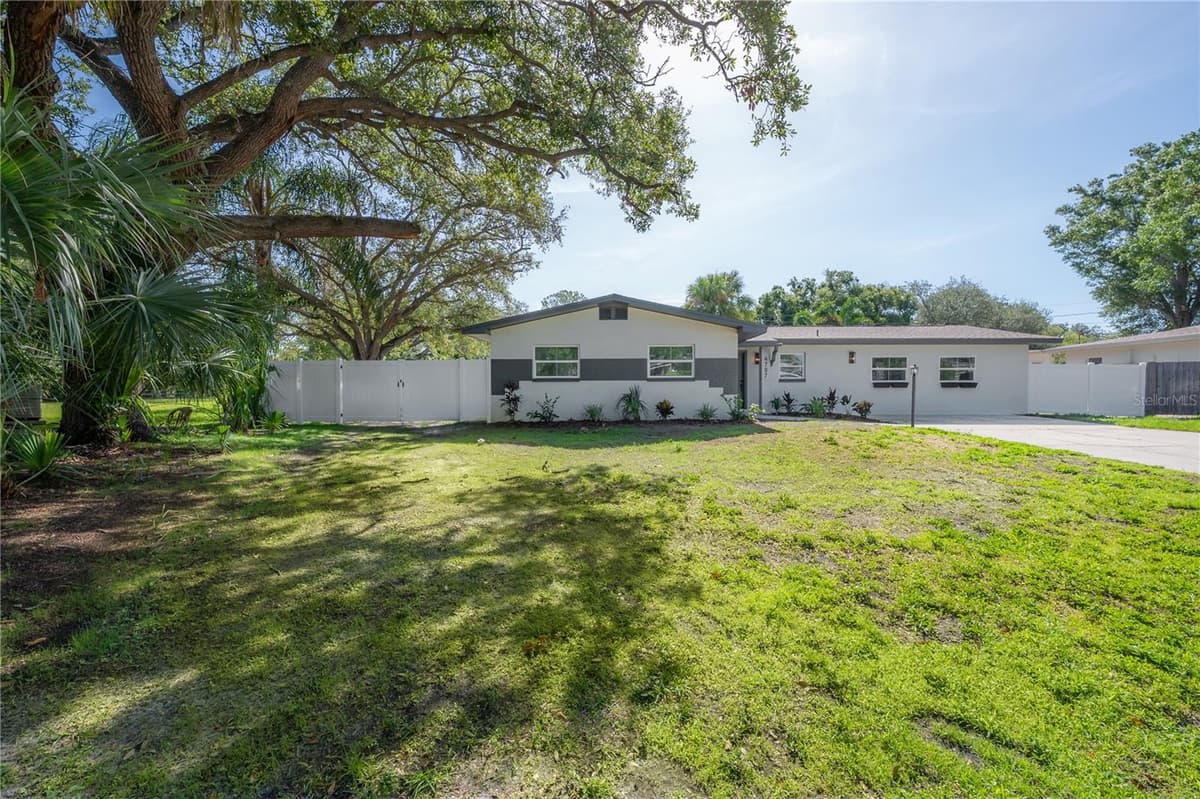 4707 ALLINE AVENUE — photo 3 of 61