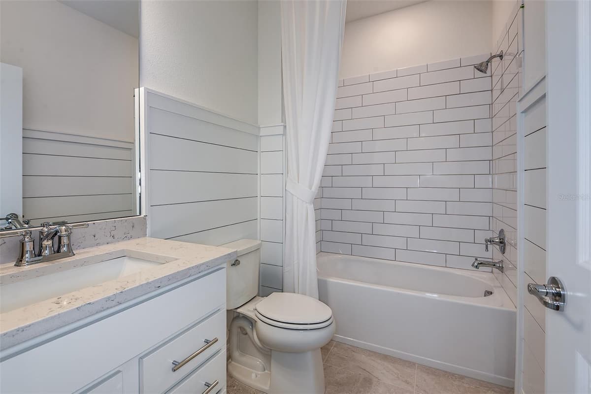 9875 HICKORY PINES AVENUE — photo 13 of 32