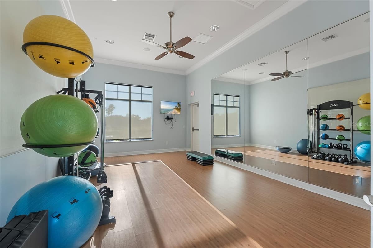 2897 APPLE BLOSSOM DRIVE — photo 37 of 41