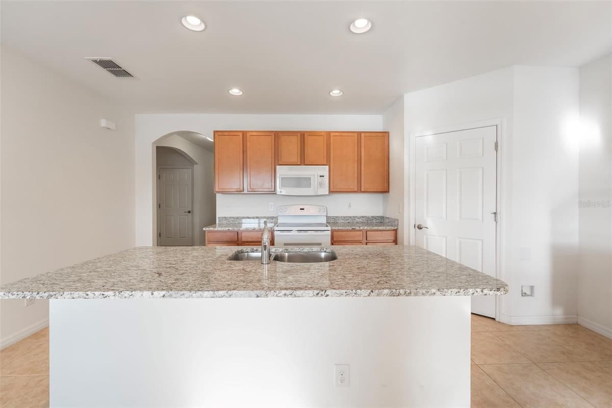 2897 APPLE BLOSSOM DRIVE — photo 9 of 41