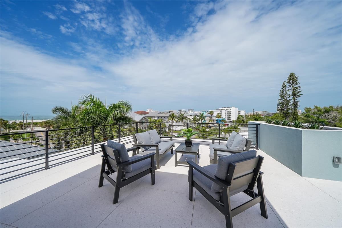 5547 AVENIDA DEL MARE — photo 9 of 48