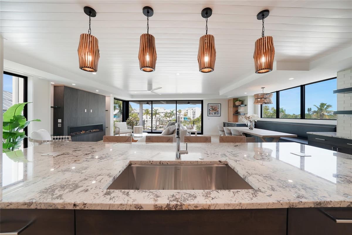 5547 AVENIDA DEL MARE — photo 24 of 48