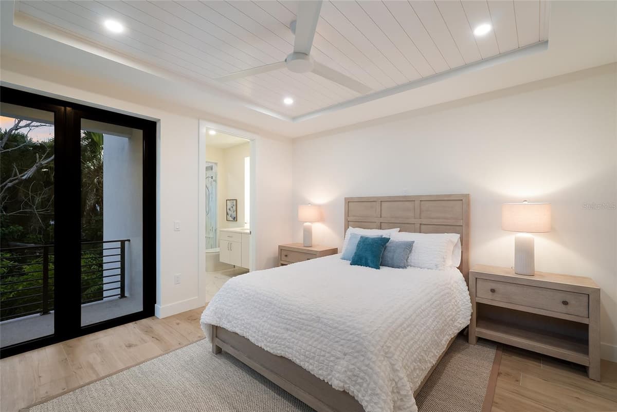 5547 AVENIDA DEL MARE — photo 37 of 48