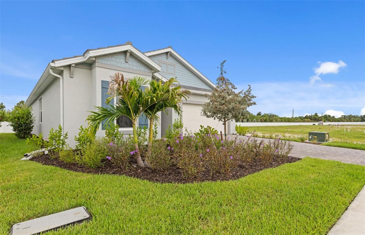 1840 SILVER SHORES BOULEVARD — photo 4 of 35