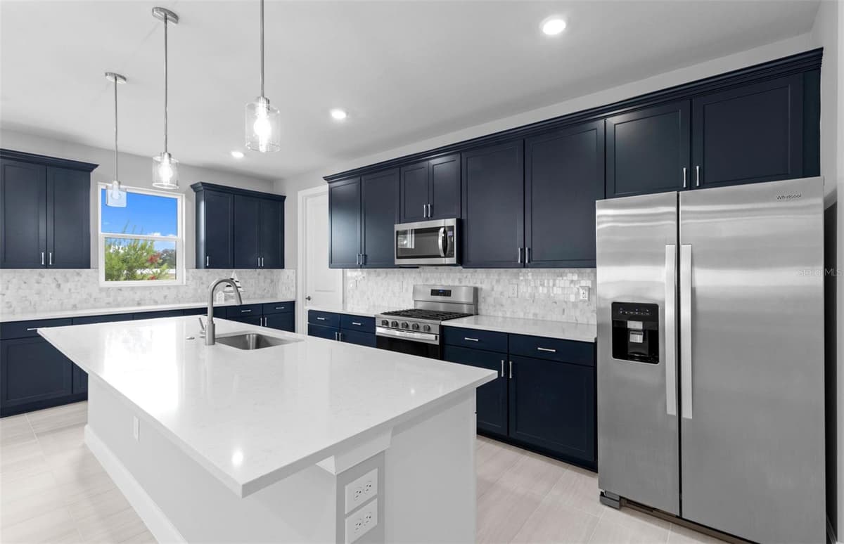 1840 SILVER SHORES BOULEVARD — photo 11 of 35