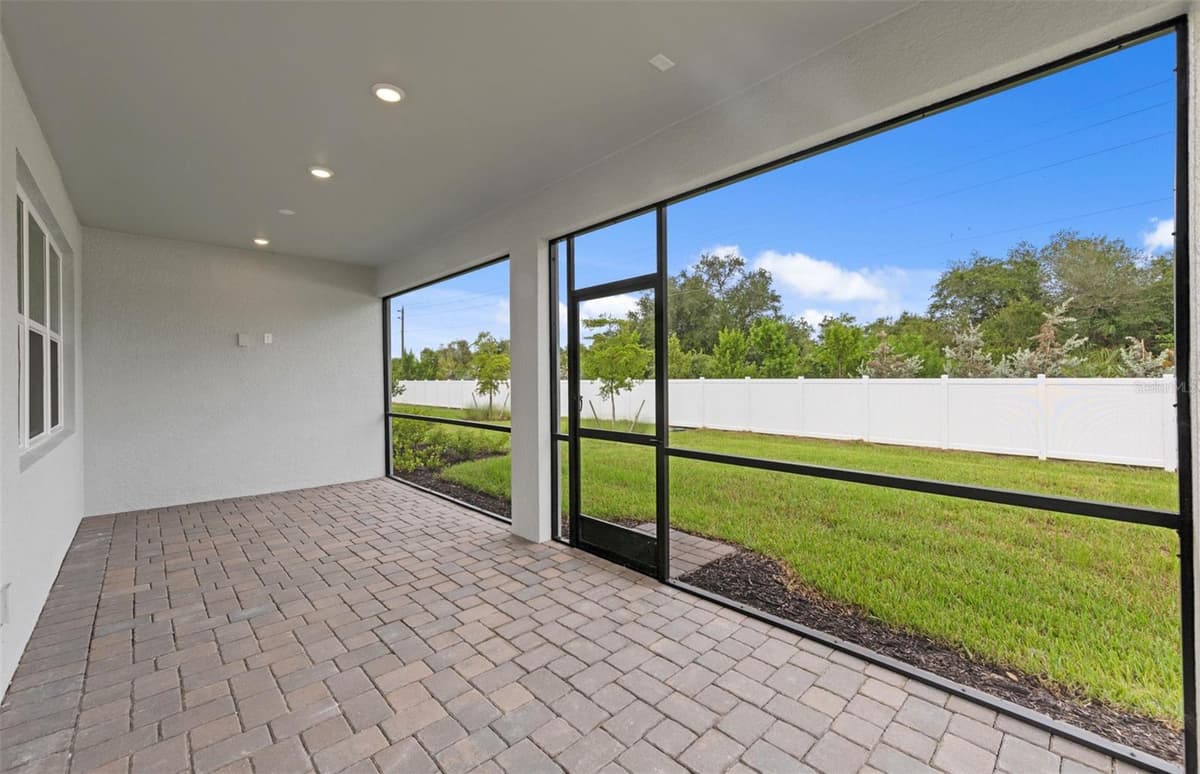 1840 SILVER SHORES BOULEVARD — photo 32 of 35