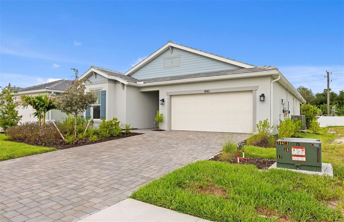 1840 SILVER SHORES BOULEVARD — photo 2 of 35