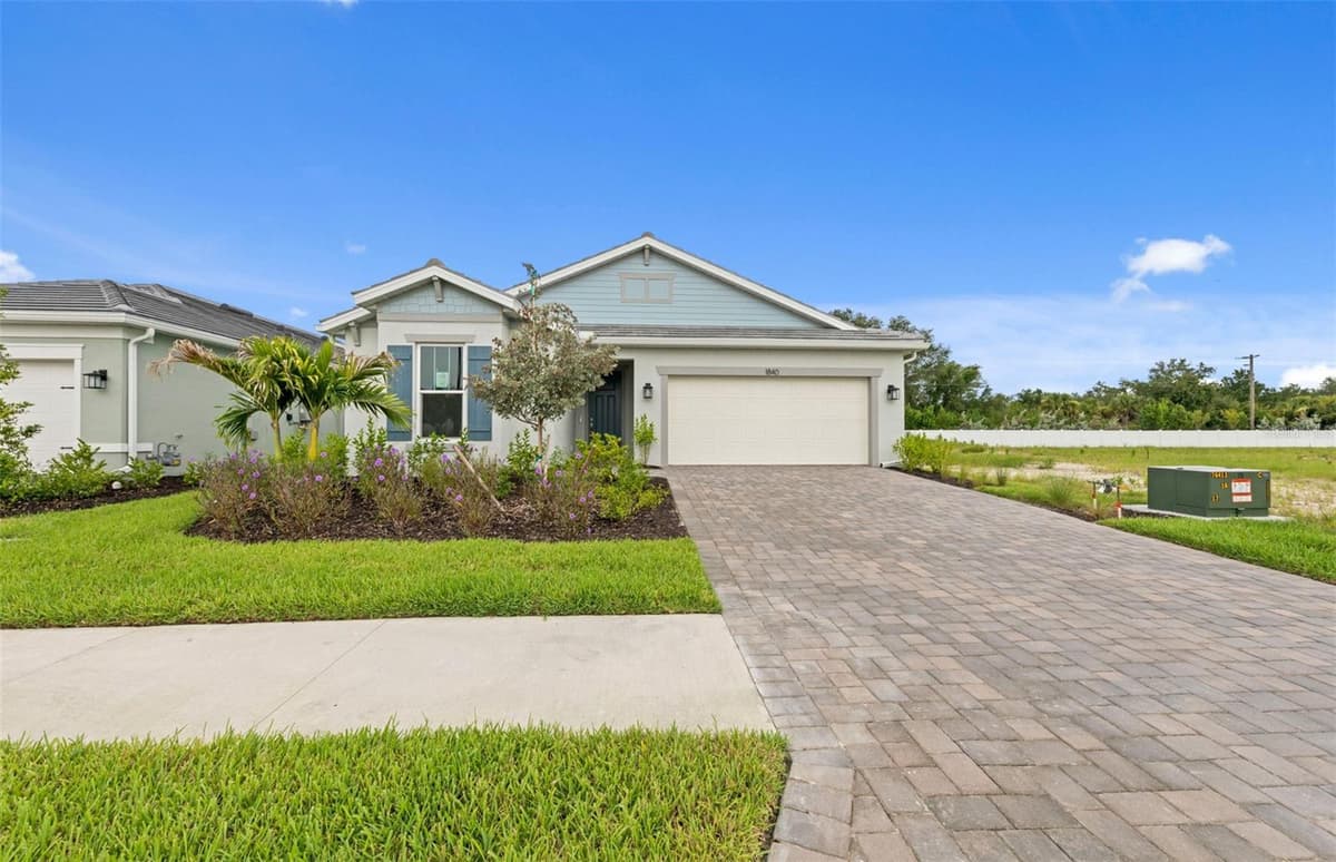 1840 SILVER SHORES BOULEVARD — photo 3 of 35