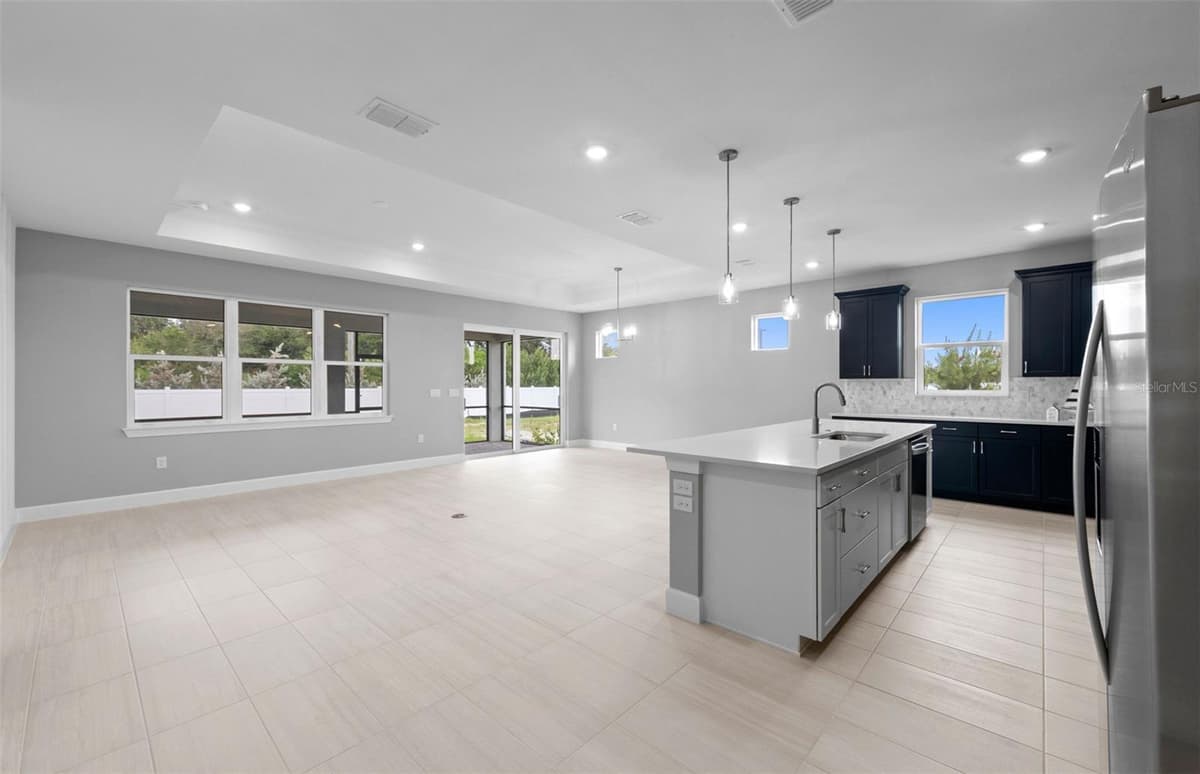 1840 SILVER SHORES BOULEVARD — photo 10 of 35