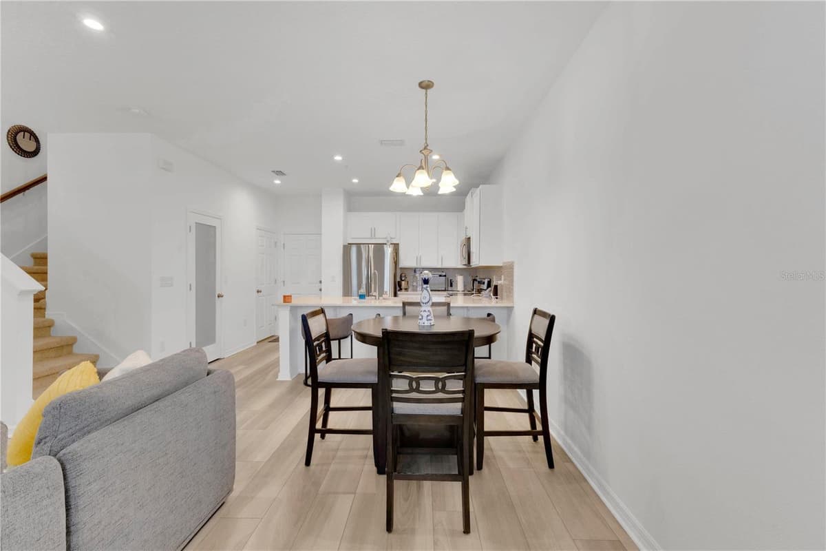 9421 RANDAL PARK BOULEVARD — photo 8 of 25
