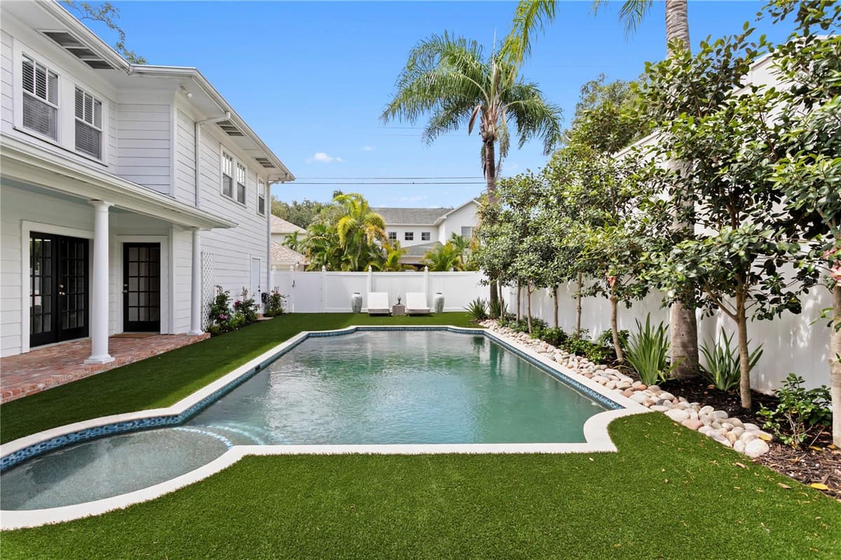 2523 SUNSET DRIVE — photo 3 of 59
