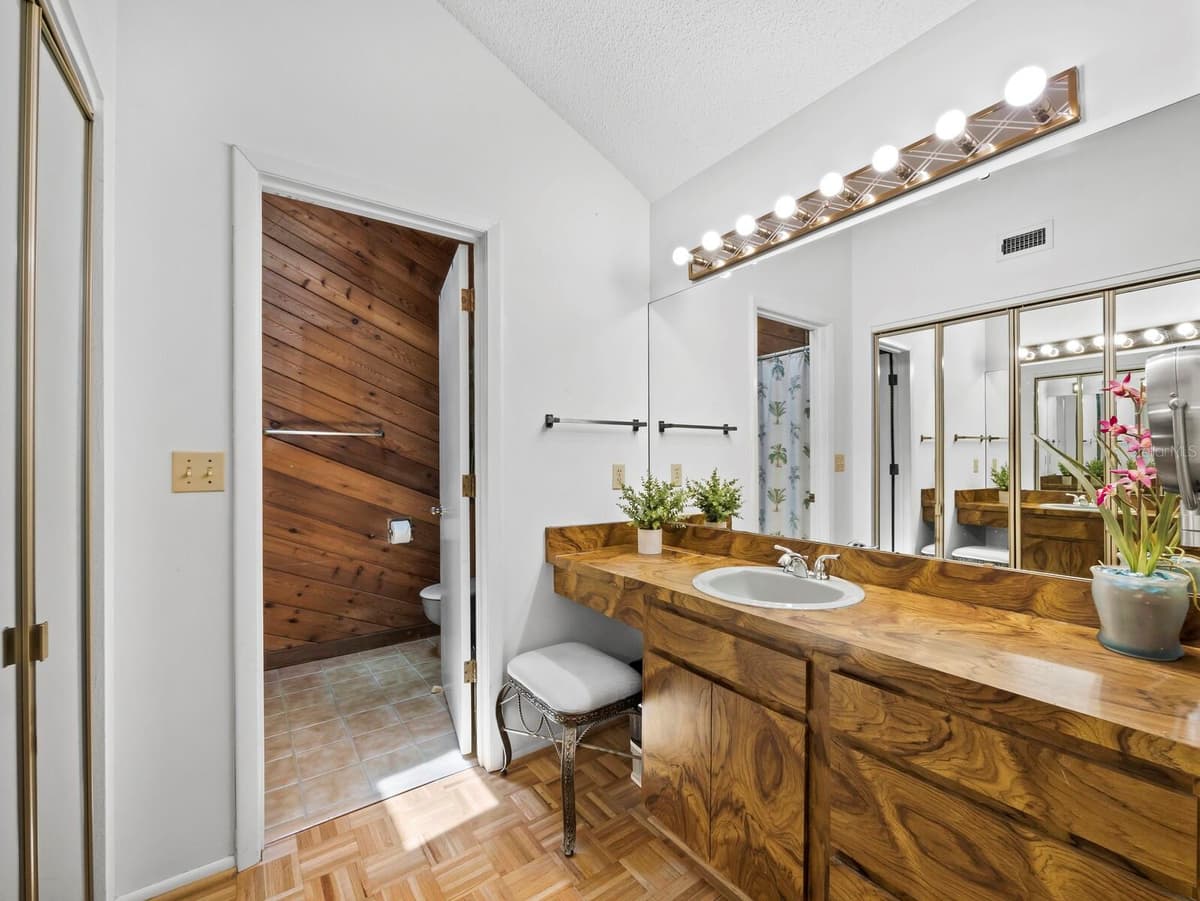 4114 ROBERTS POINT CIRCLE — photo 14 of 54