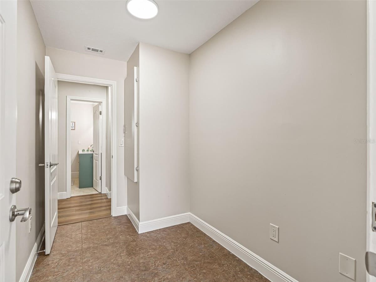 17587 106TH AVENUE — photo 33 of 51