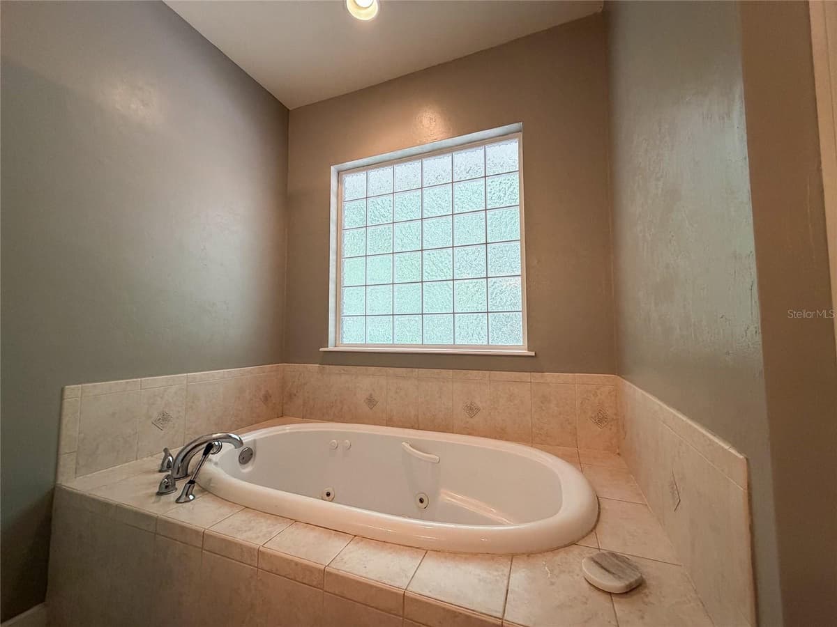 20942 200TH AVENUE — photo 12 of 33