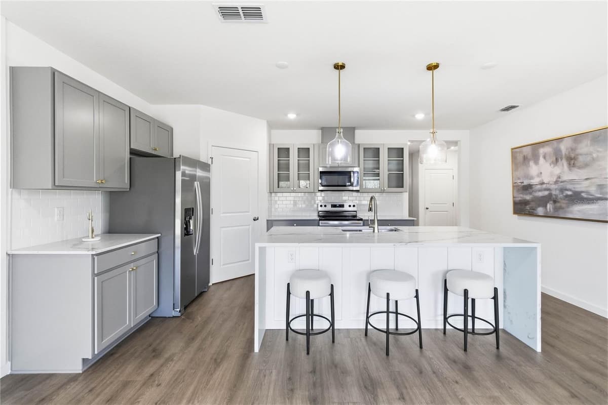 1041 CHAMPION RDG DRIVE — photo 8 of 47