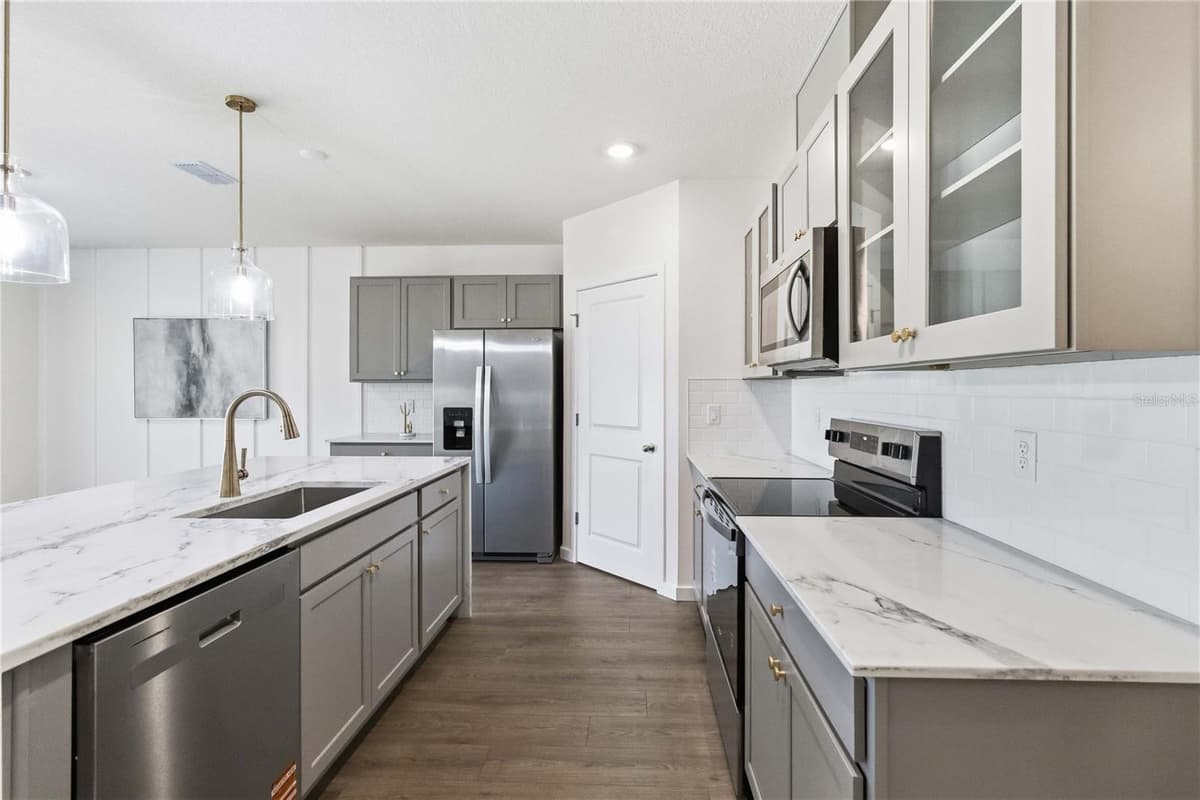 1041 CHAMPION RDG DRIVE — photo 10 of 47