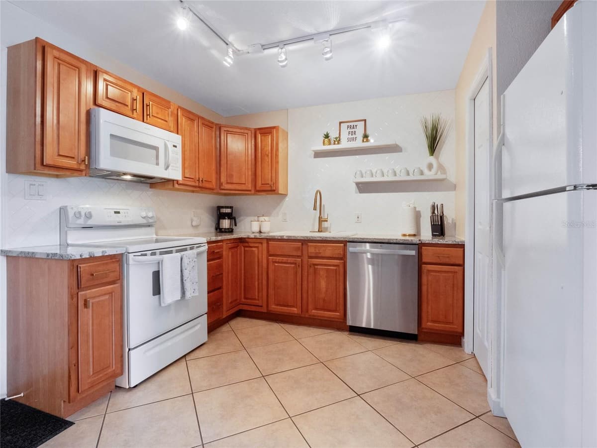 218 CANAVERAL BEACH BOULEVARD — photo 10 of 29
