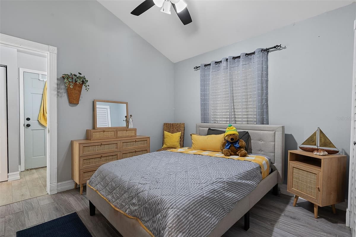 624 CUMBERLAND DRIVE — photo 47 of 82